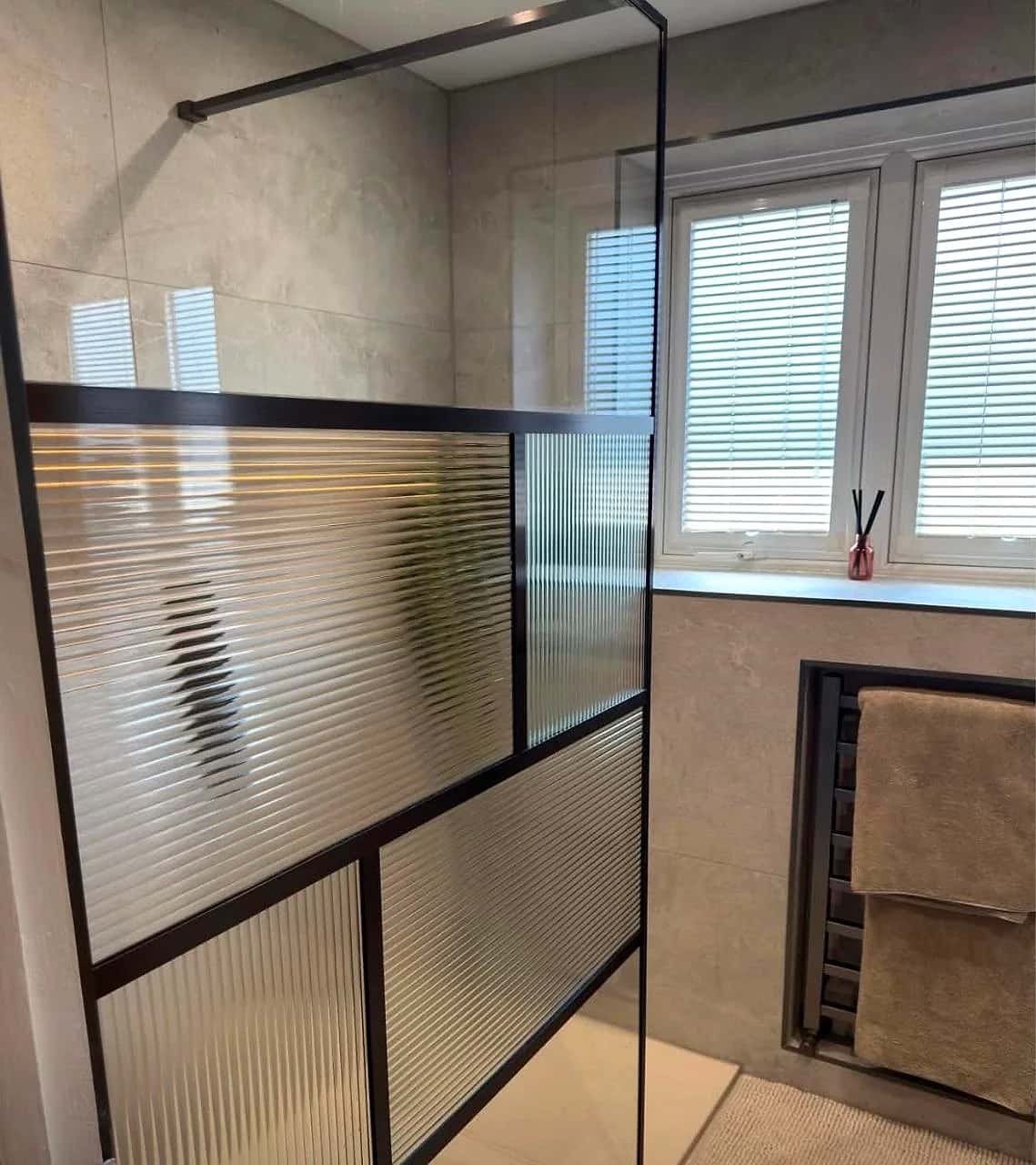 Fitted bathroom renovation (photo 7)