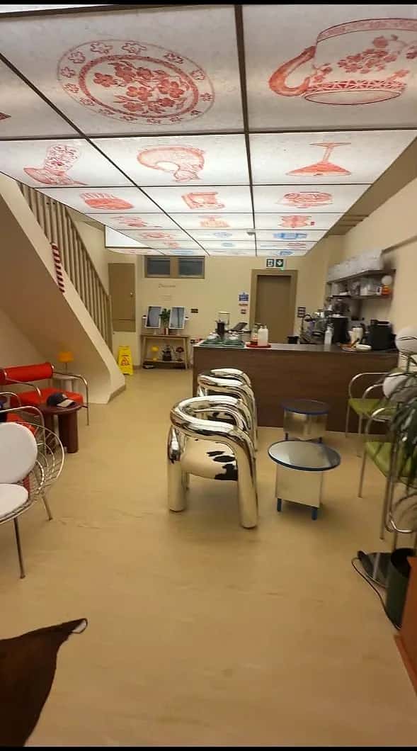 Vibean coffee shop fit-out in Manchester (photo 7)