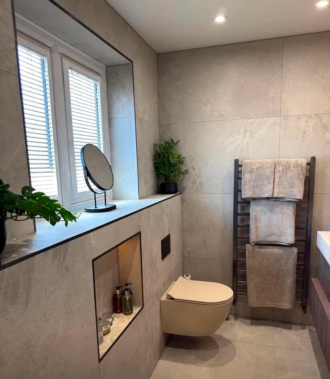 Fitted bathroom renovation (photo 3)