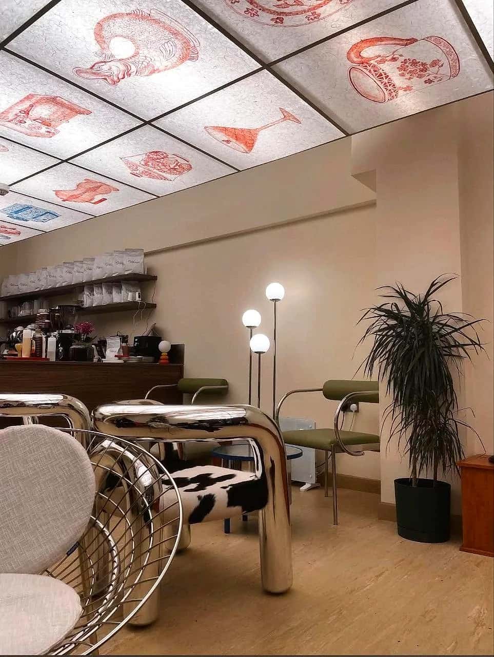 Vibean coffee shop fit-out in Manchester (photo 9)