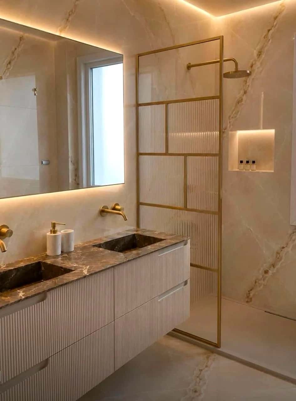 Fitted bathroom renovation (photo 20)
