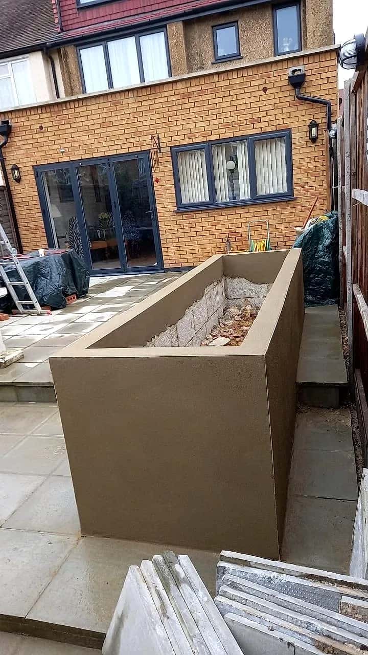 External cement rendering (photo 1)