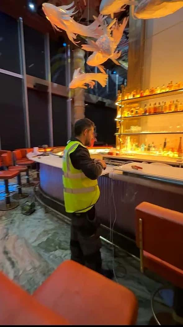 Service works at the Sexy Fish restaurant, Mayfair (photo 6)