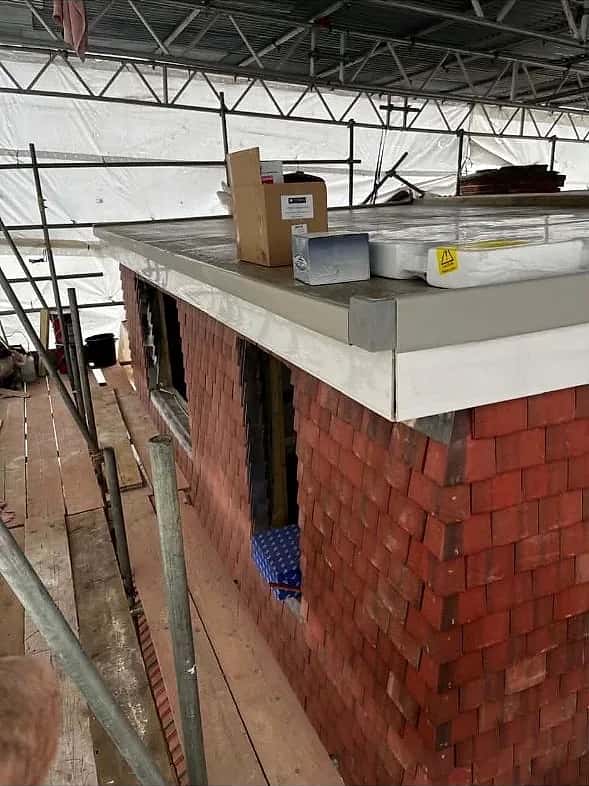 Loft conversion with dormer (photo 7)